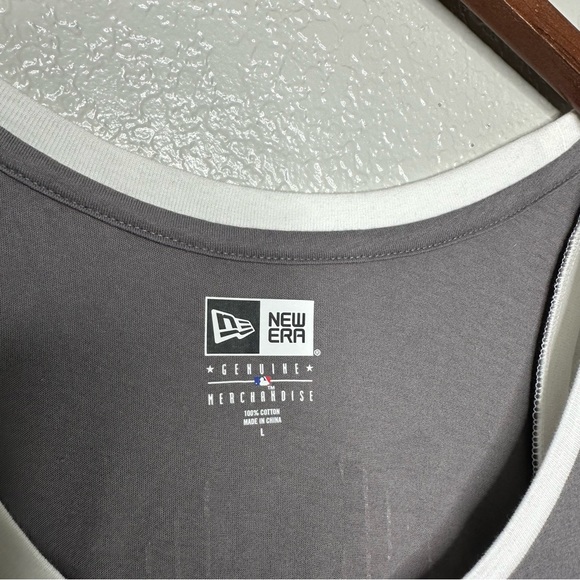 New York Yankees Women's L Baseball Bling Sleeveless Tank Grey Blue Athletic - Picture 4 of 7